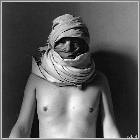 Le Voyage, Ducruet, hommes humains