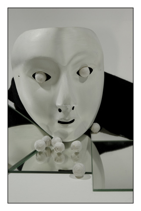 masque blanc au miroir,ducruet