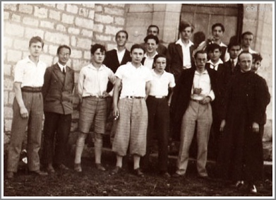 François Varillon et ses élèves . 1934